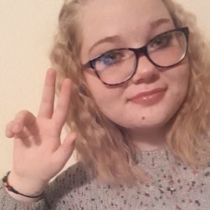 Meet your Posher, Annika